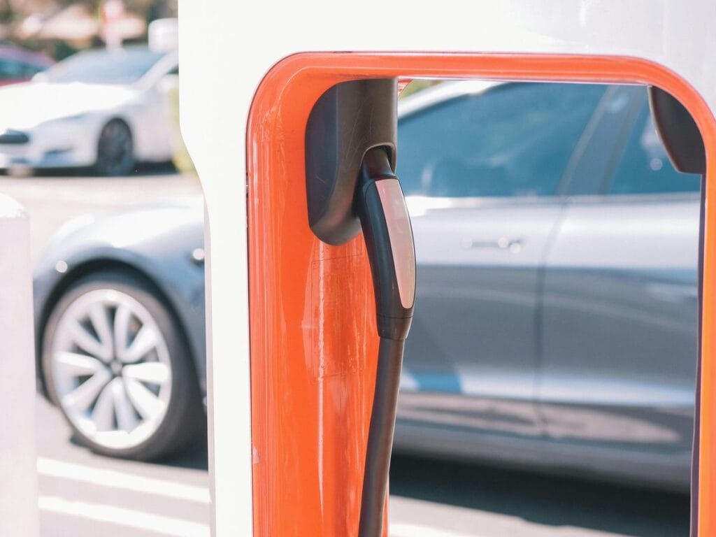 Commercial Ev Charging Stations: Best 2026 Roi Guide