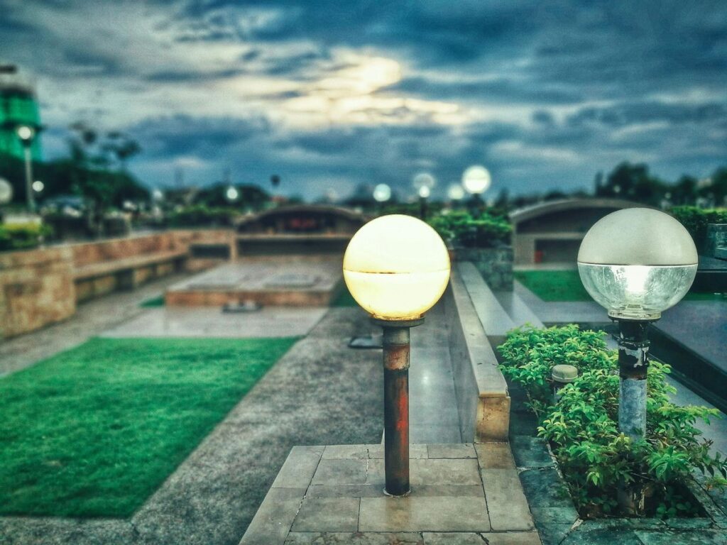 Path Lights Installation and Maintenance