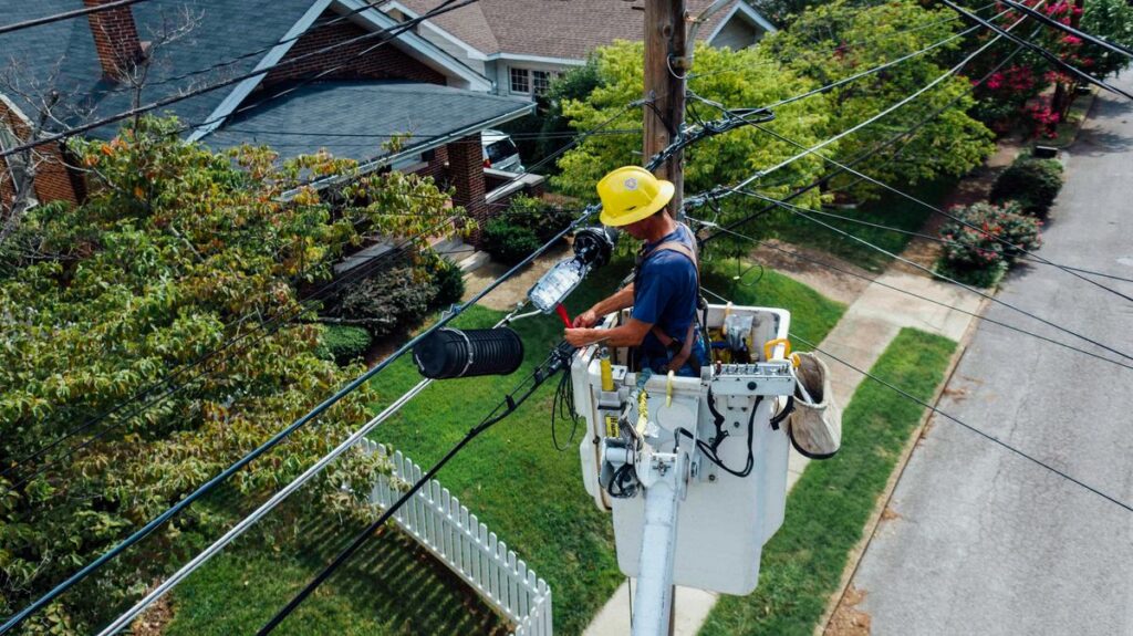 24/7 Street Light Repair Services